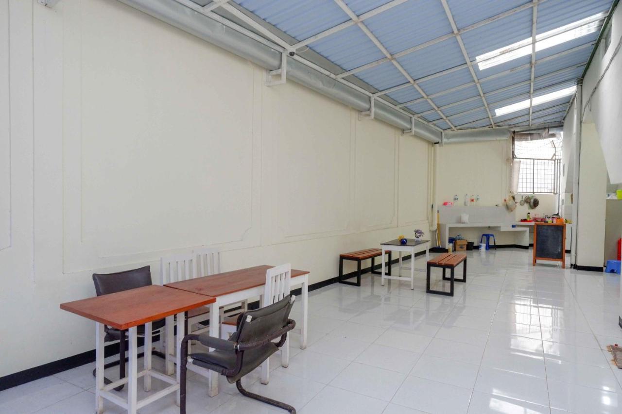 Oyo 3746 Double Tree Guesthouse Purwokerto Bagian luar foto